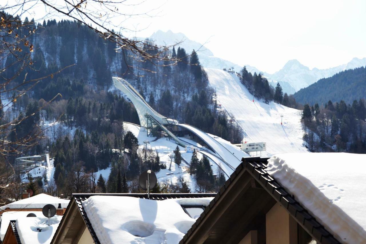 Gaestehaus Am Riedweg Garmisch-Partenkirchen Exterior foto